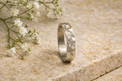 Luna Surface · Deep